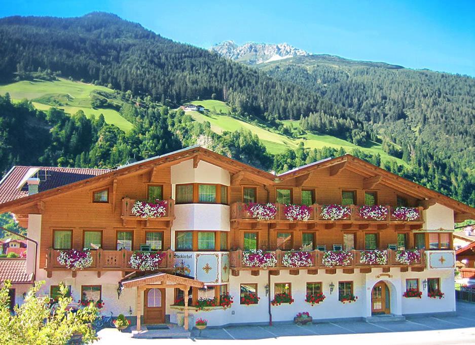 Stacklerhof Hotel Neustift im Stubaital Buitenkant foto